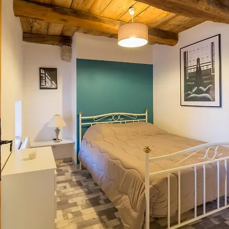 Le 8 Rue Mulet Cremieu