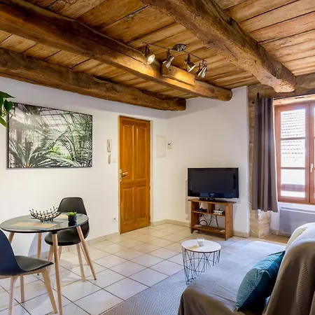Le 8 Rue Mulet Apartment